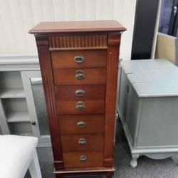 Minor Damage New Assembled Jewelry Armoire Cabinet Wooden Jewelry Storage Chest with 7 Drawers