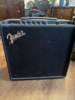 Fender mustang lt50 guitar amplifier