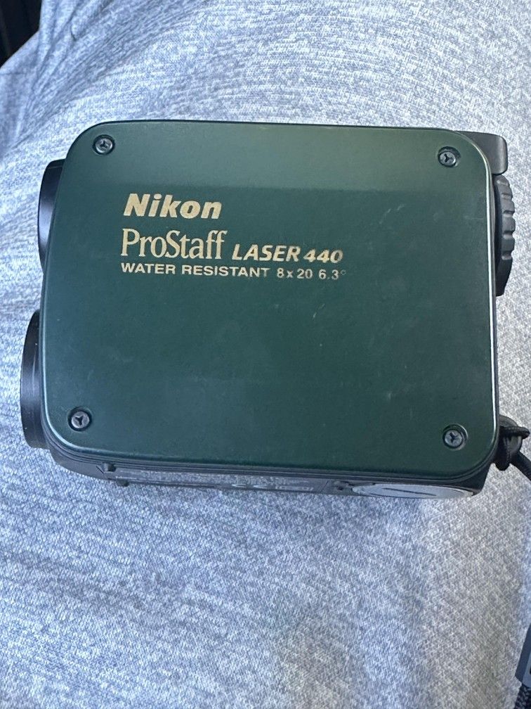 Nikon ProStaff Laser 440
