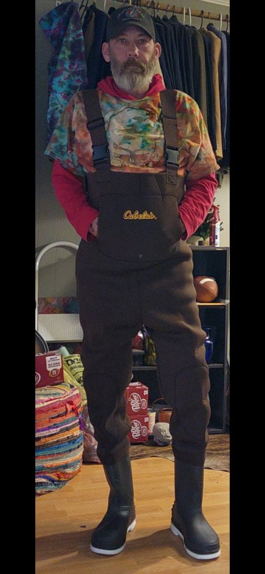 Cabela's Neoprene Waders SIZE 8 MEDIUM 
