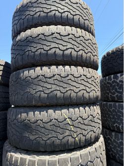 Vendo 285:70/R17 las 4 llantas Goodyear por $200