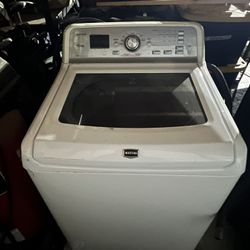 Maytag Washer in Great Condition 