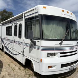 2000 Winnebago Brave 31B
