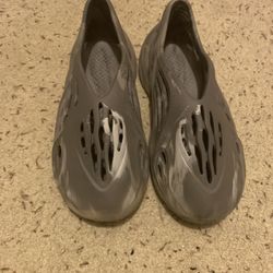 Yeezy Foam Runners 