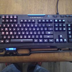 Logitech G910 Gaming Keyboard 
