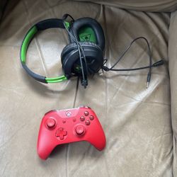 Xbox One Controller Red With Turtle Beach Headset