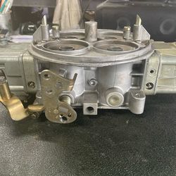 Holley 4500 dominator