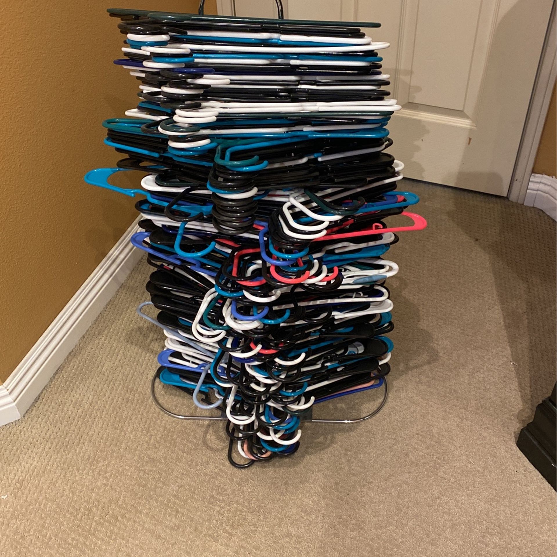Closet Organize - Hangars With Caddy
