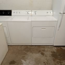 Whirlpool King-size Capacity Washer And Dryer Matching Set Comes With A 90-day Warranty And Free Drop-off Vancouver Area