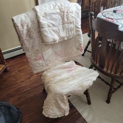 Full Size Quilt With 2 Shams