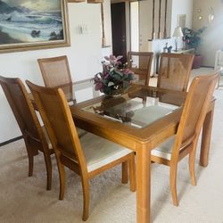 Dining table 