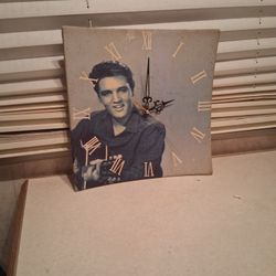 Elvis Clock