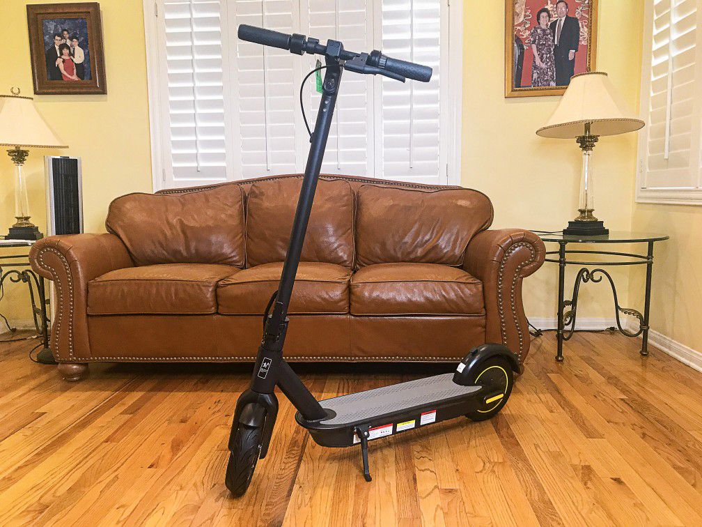 Brand New HEAVY DUTY Scooter | 50+ Electric Scooters In Stock | 1| 220lb Weight Limit | Upgraded 3 Read Description 4 More Info | PRICE IS FIRM!
