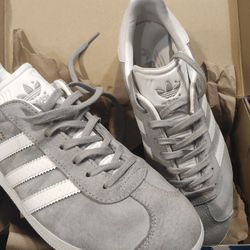Adidas Gazelle Sz 10  Womans