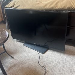 45inch Sceptre Flat Screen Television! 