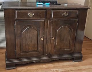 Wooden Storage Cabinet/ TV Cabinet
