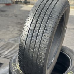 SET OF TIRE 235 55 20 MICHELIN 85% LIFE