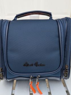 ROBERT GRAHAM NWT  NAVY HANGING TOILETRY BAG
