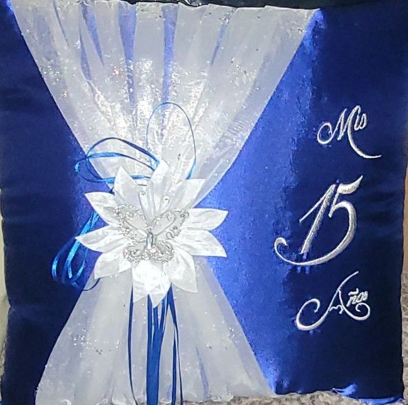 Cojin Para Quinceañera Azúl Rey