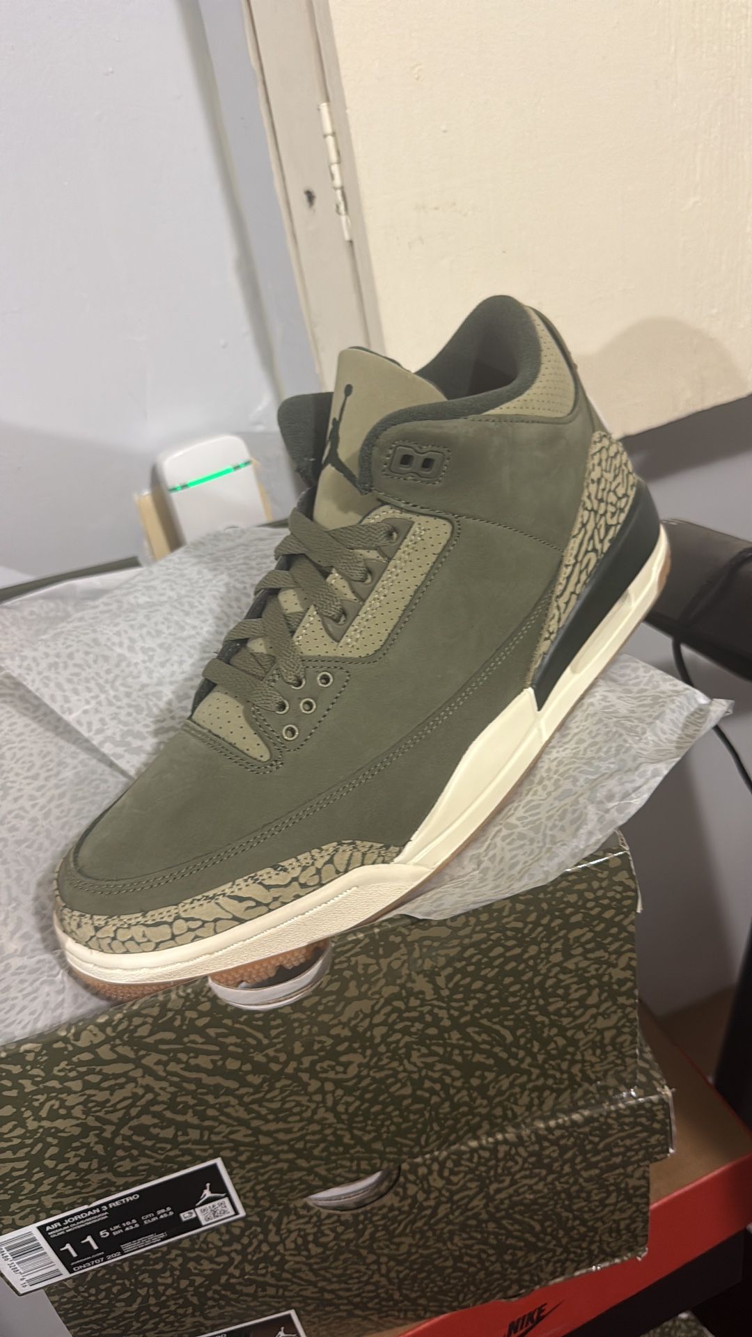 Jordan Retro 3 Family Affair 8-11