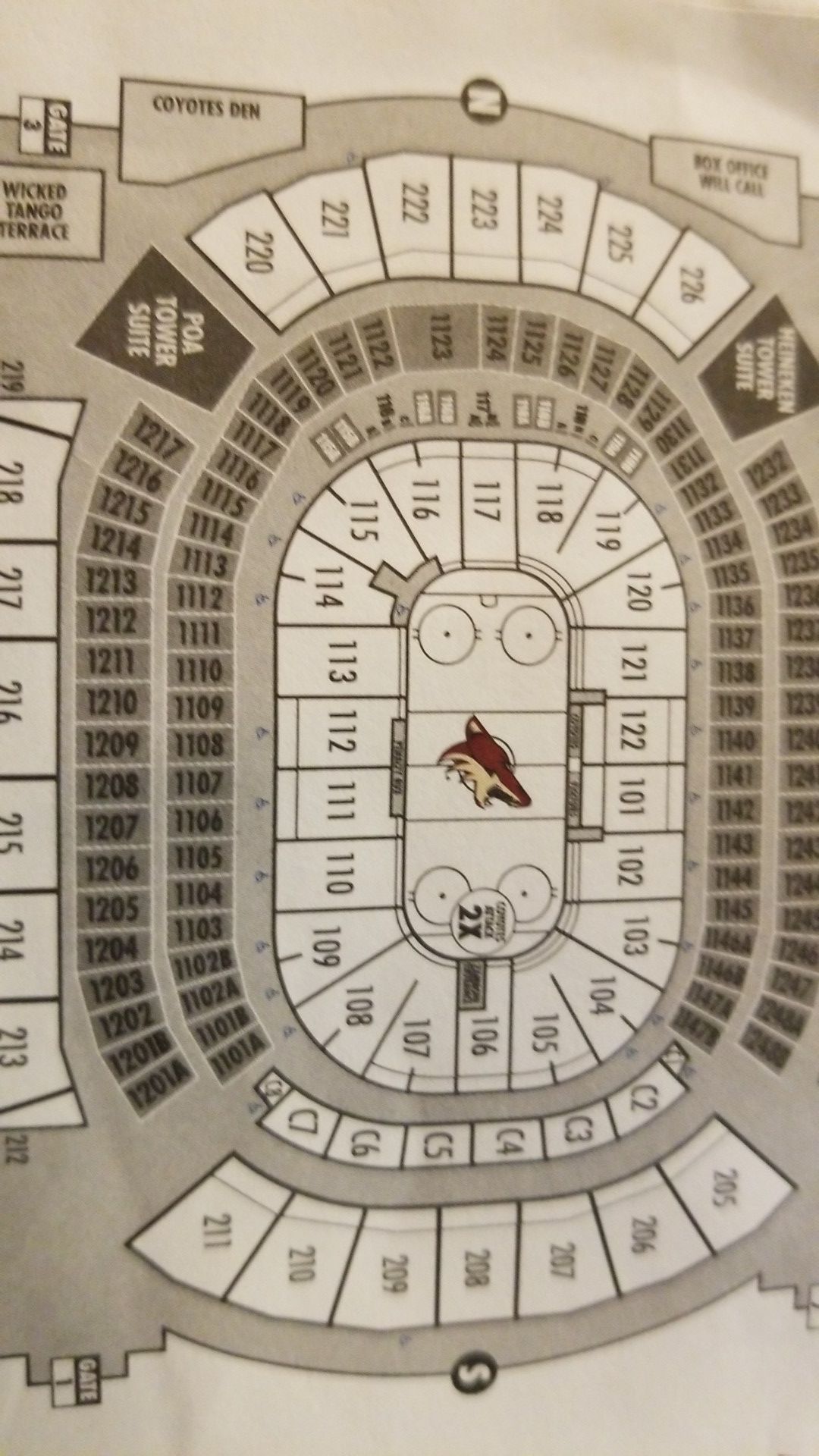 Coyotes tickets for Valentines day