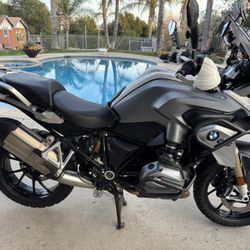BMW r1200gs