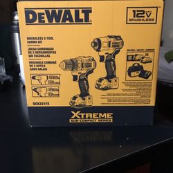 Dewalt 12V  DCH072B And DCK221F2