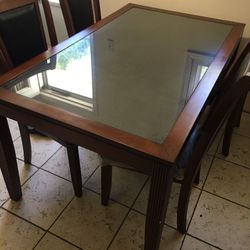 Dining Table And Six Matching Chairs Excellent Condition 