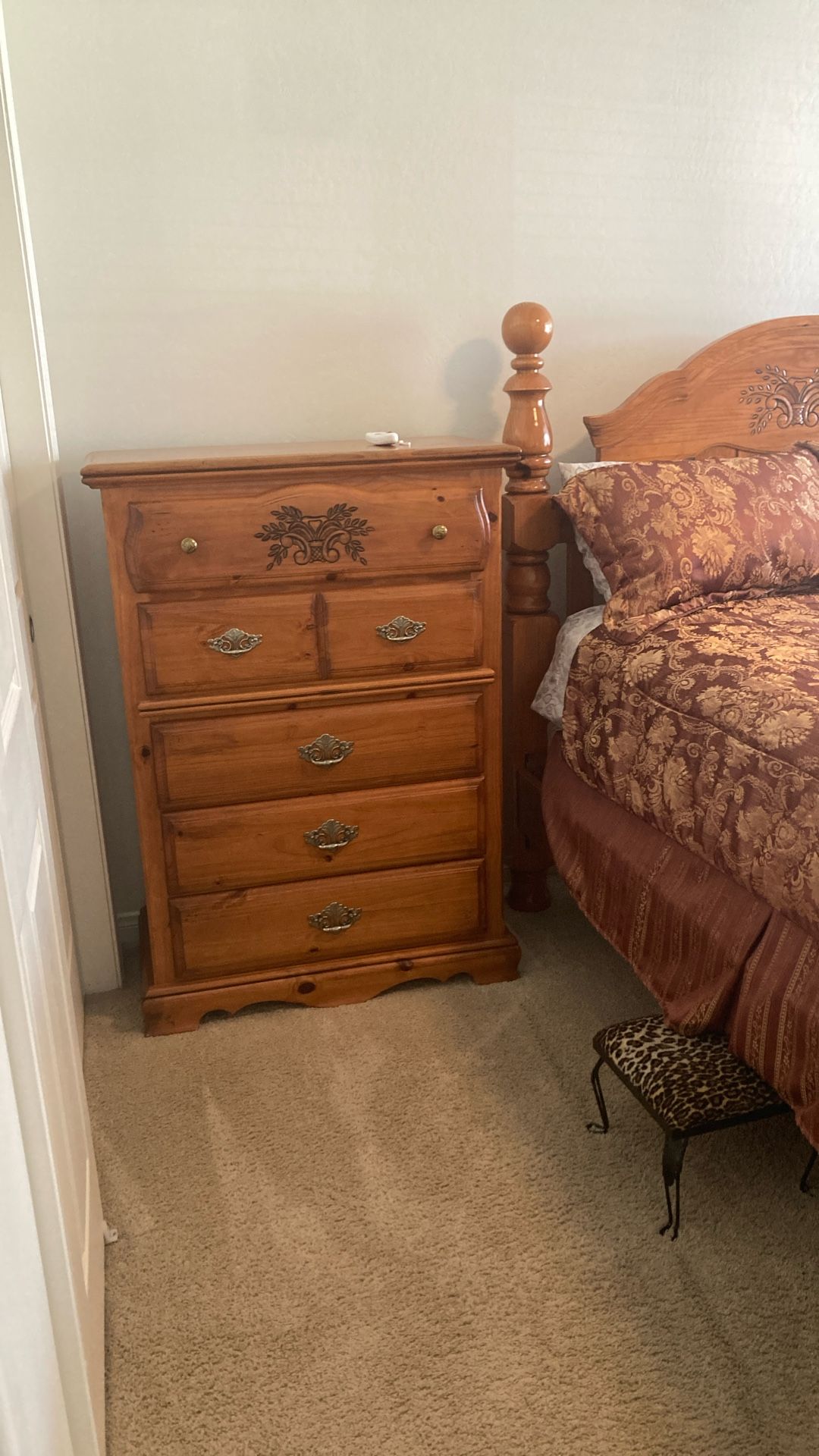 Queen Bedroom Set
