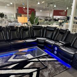LH 👉$39 Down Payment  For Financing 👉Home Theater Movie Seating Black Leather Power Reclining Sectional Couch 