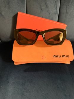 Sunglasses women