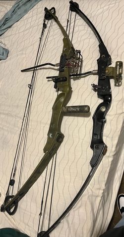 Two Compound Bows – Green and Black
