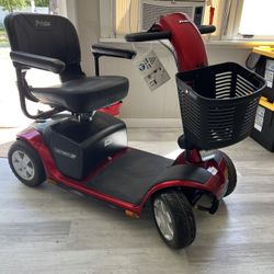 LIKE NEW ELECTRIC SCOOTER!!! 
