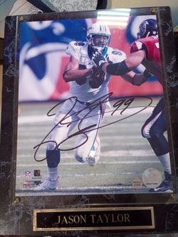 Pre-owned In Great Condition NFL Sign Photo