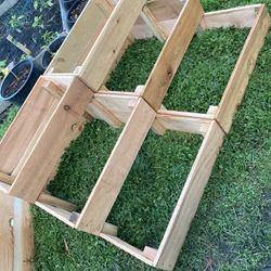Cedar Veggie Gadren Planter Both 2x3 Tri Level  $85 