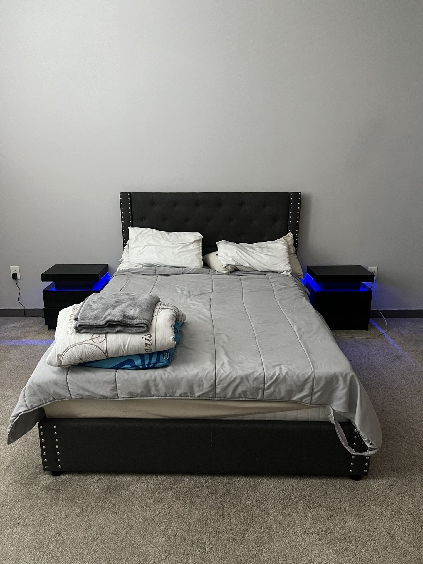 Queen Bed And Bedframe