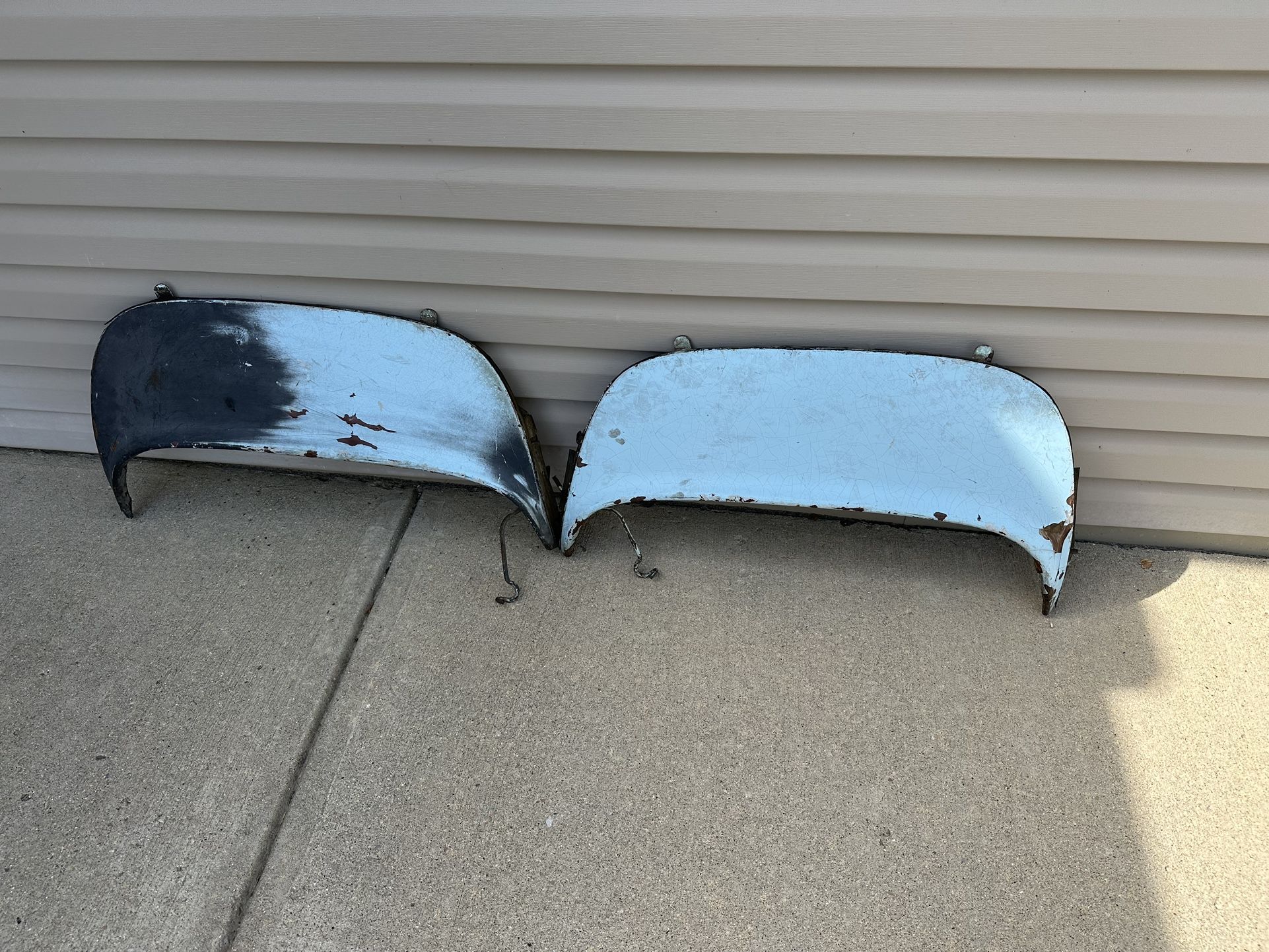 55 56 57 Ford Thunderbird rear Wheel Skirts