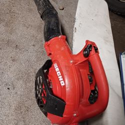 Echo Blower runs Strong