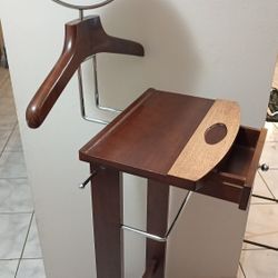 Winsome Wood Rolling Vanity W/ Mirror 