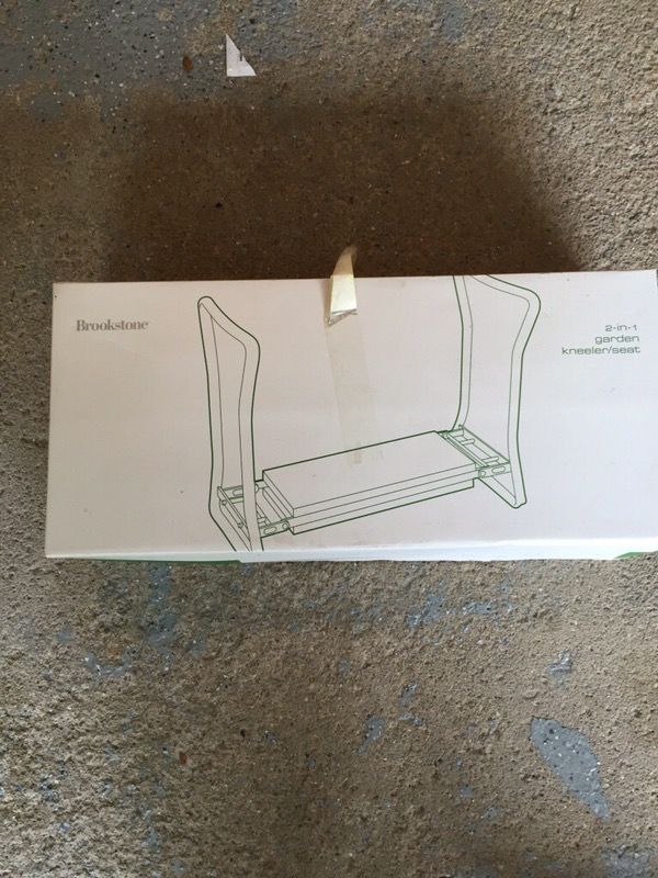 Brookstone garden kneeling pad and seat