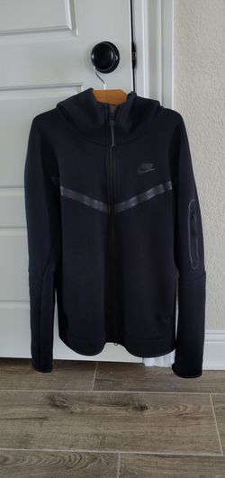 Nike Tech