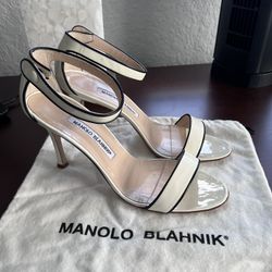 Manolo Blahnik 