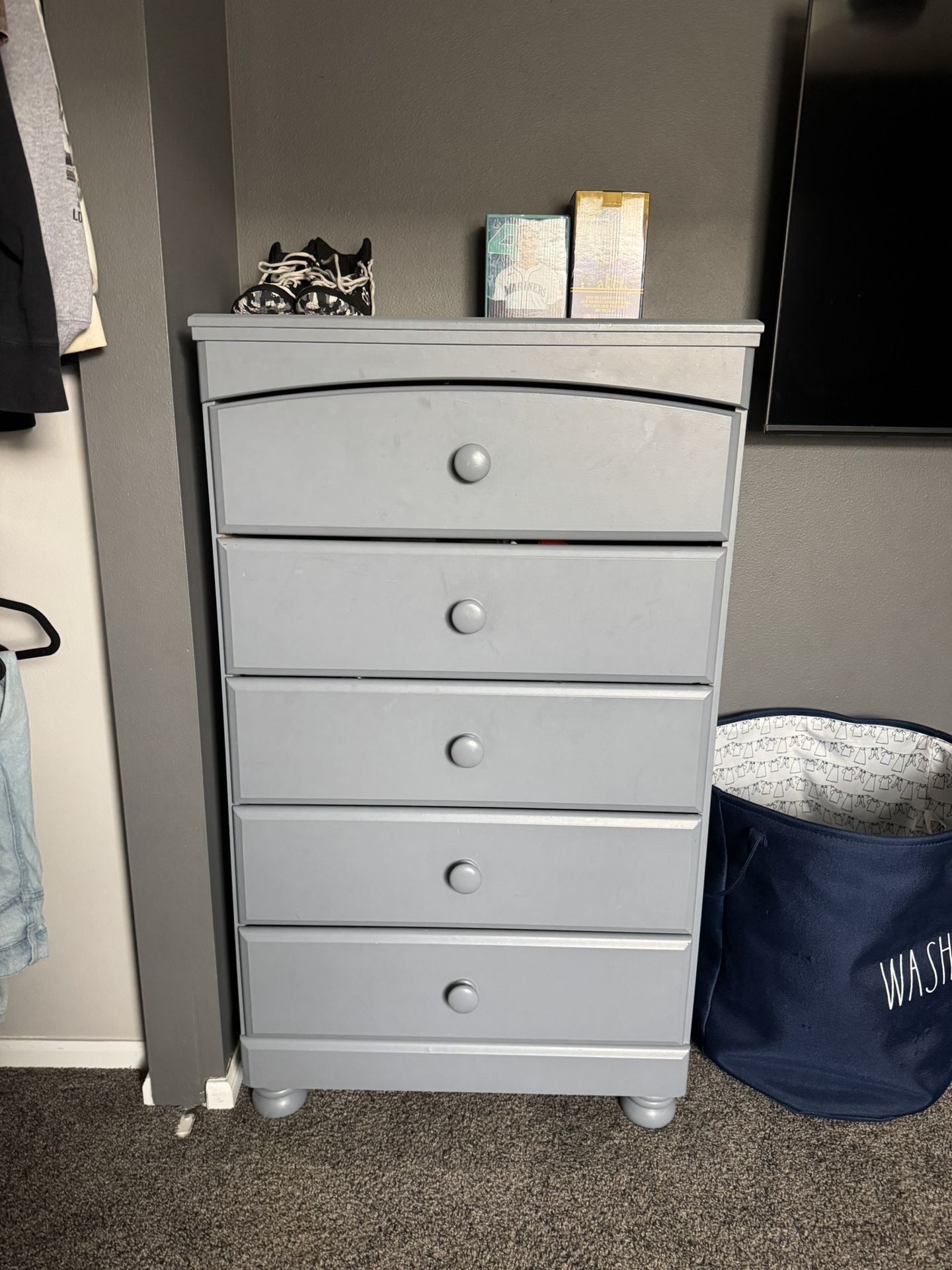 5 Drawer Tall Dresser