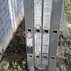 Aluminum Folding Ladder