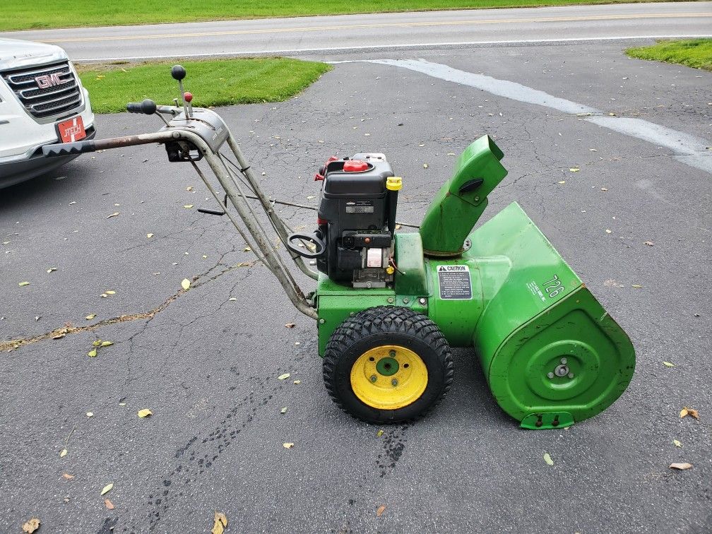 John Deere 726 Snowblower With Replacement Engine