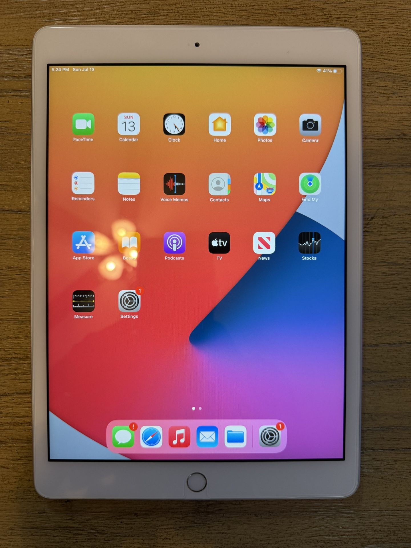 Apple iPad 7th Gen 32GB Wi-Fi - Excellent Condition!