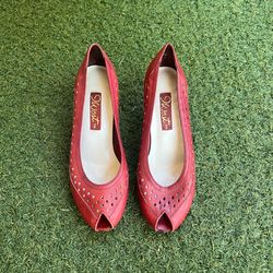 Vintage Nine West Red Leather Peep Toe Kitten Heels with perforated detailing p