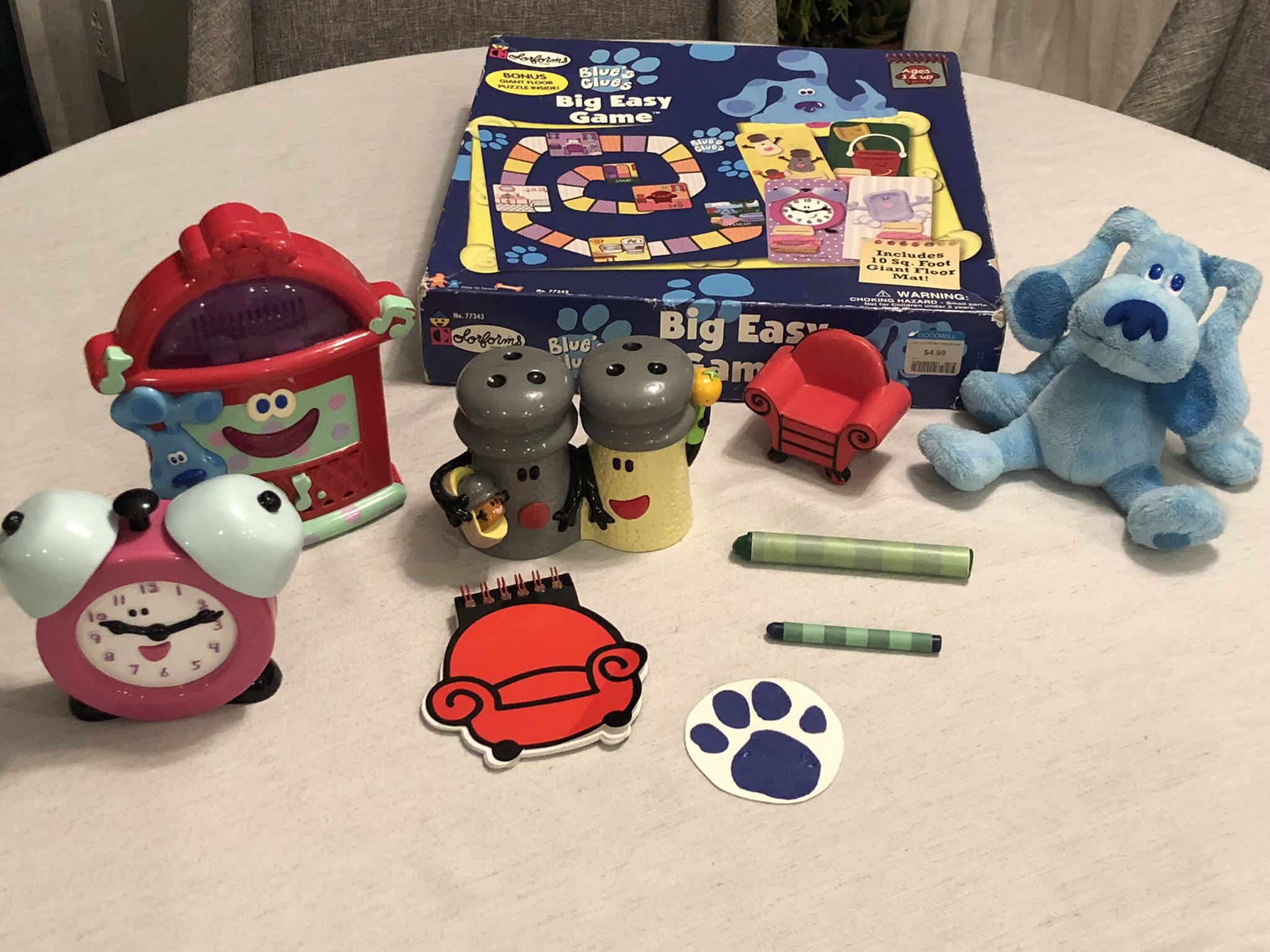 Blue’s Clues Handy Dandy Notebook Thinking Chair Boogie Woogie Tickety Paw Print