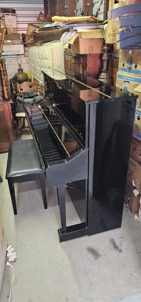 Yamaha U1 ACOUSTIC  PIANO 2002