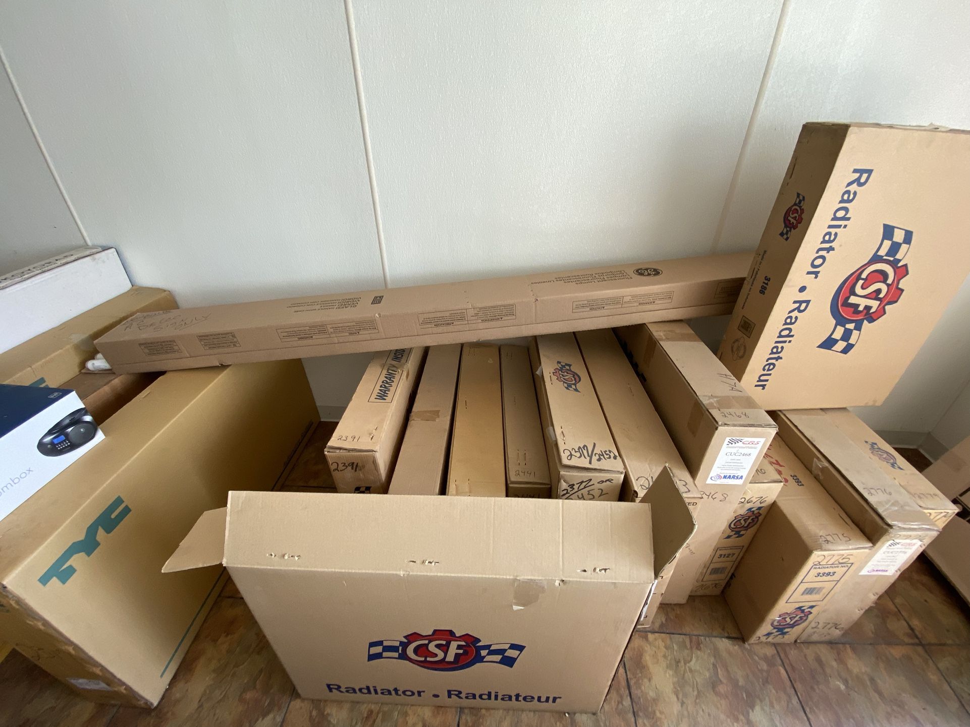 05 To 07 Honda Acoord Radiators Many Others Make And Models Available